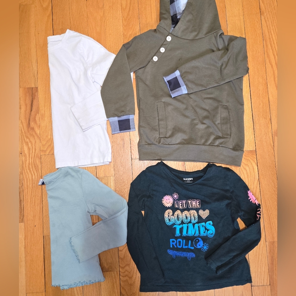 Girls 4 Pairs Of Long Sleeves